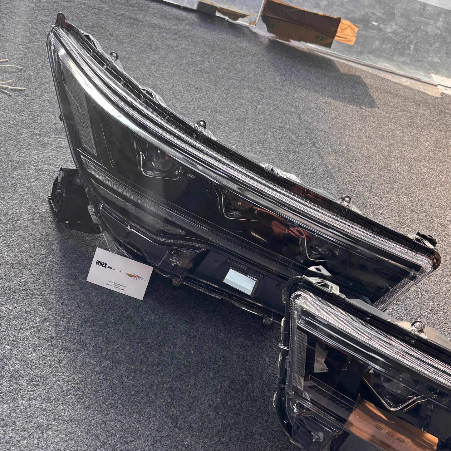 Toyota Innova Hycross Alphard Headlight