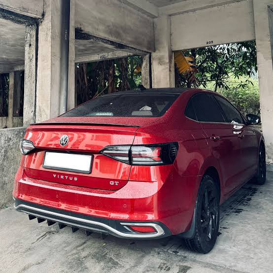 Universal 7 Fin Diffuser | Gloss Black | ABS