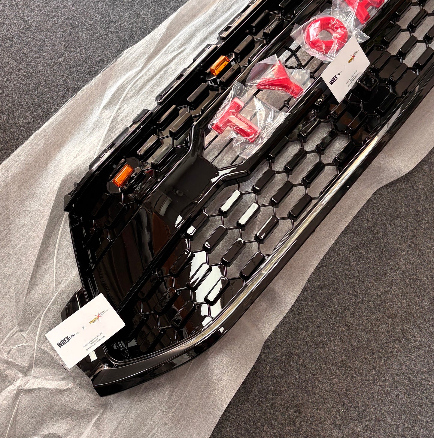 TOYOTA INNOVA HYCROSS 2023 GR SPORTS GRILL