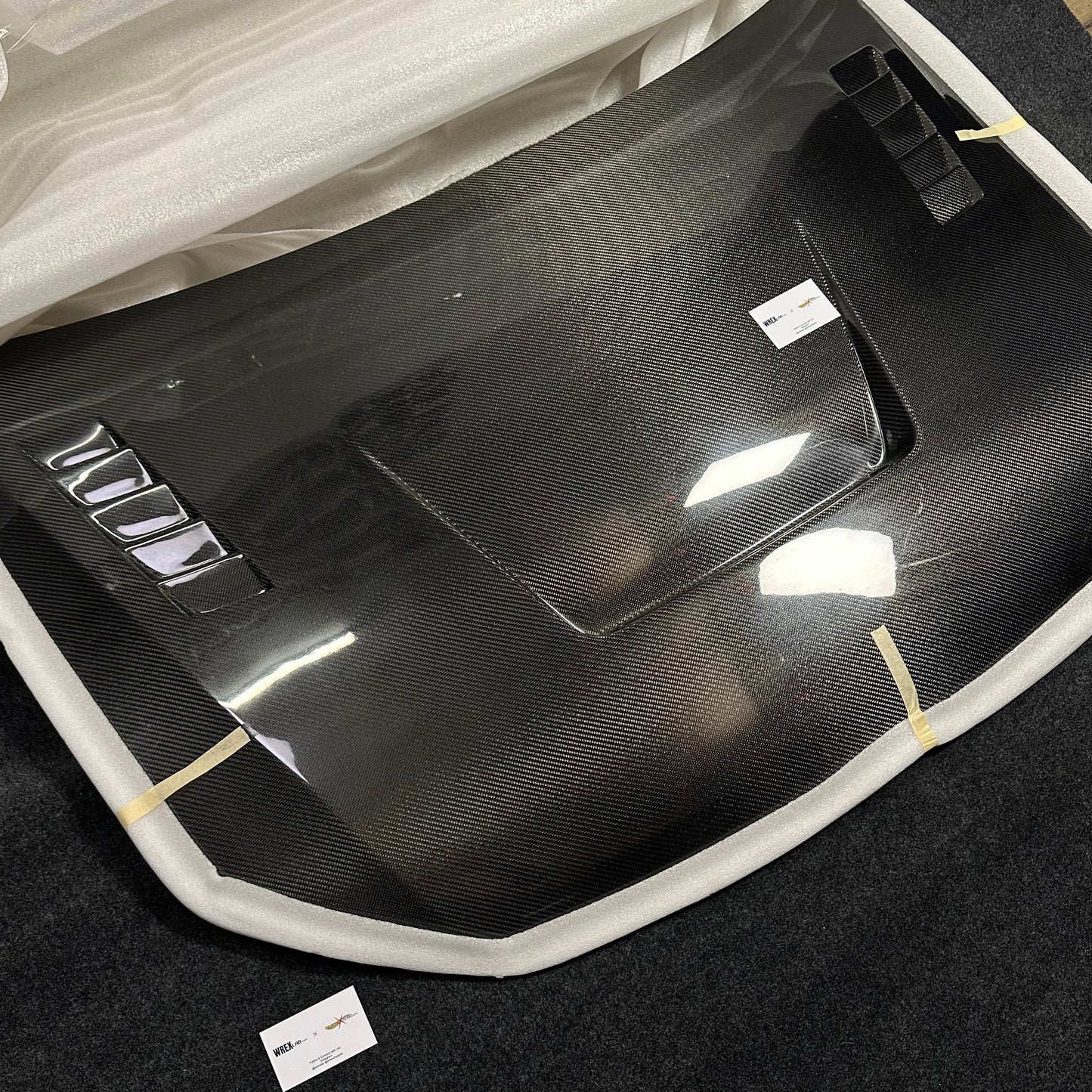 Polo Carbon Fiber Alpha Hood