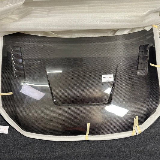 Polo Carbon Fiber Alpha Hood