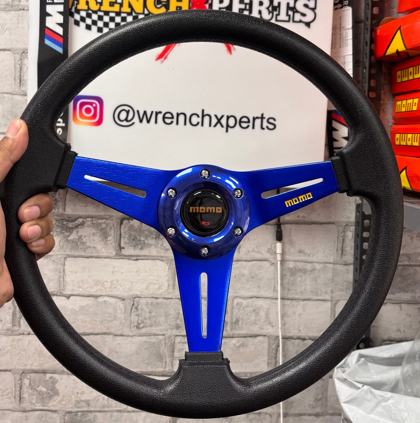 MOMO Flat 3-Spoke Steering Wheel | With Hub | Racing Inspired