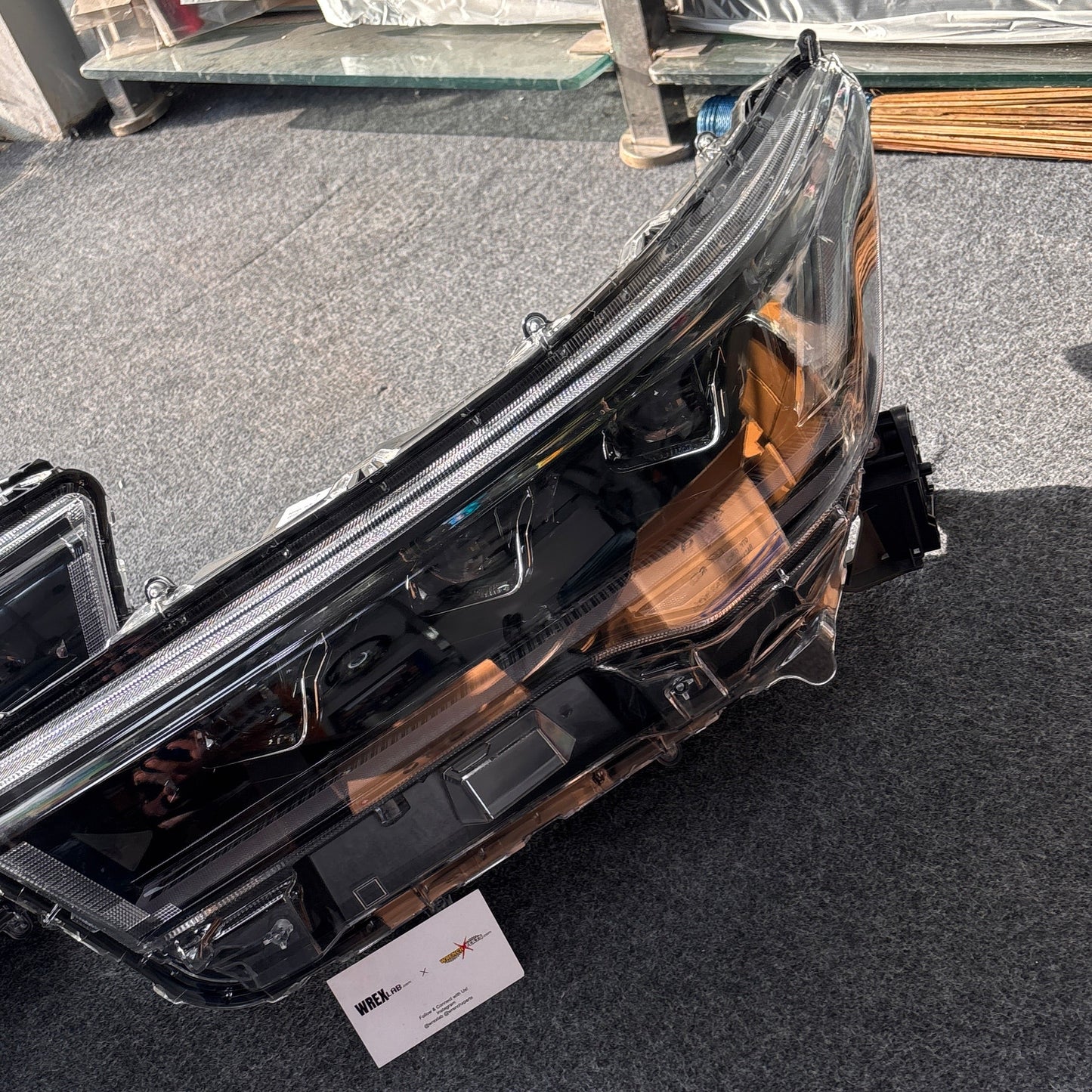 Toyota Innova Hycross Alphard Headlight