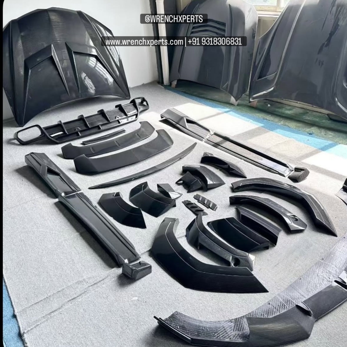 V Style Dry Carbon Fiber Aero Body Kit for Lamborghini Urus