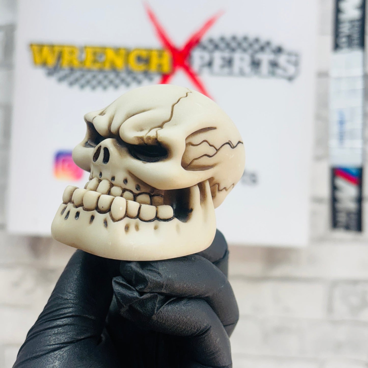 Momo Skull Gear Knob | Universal