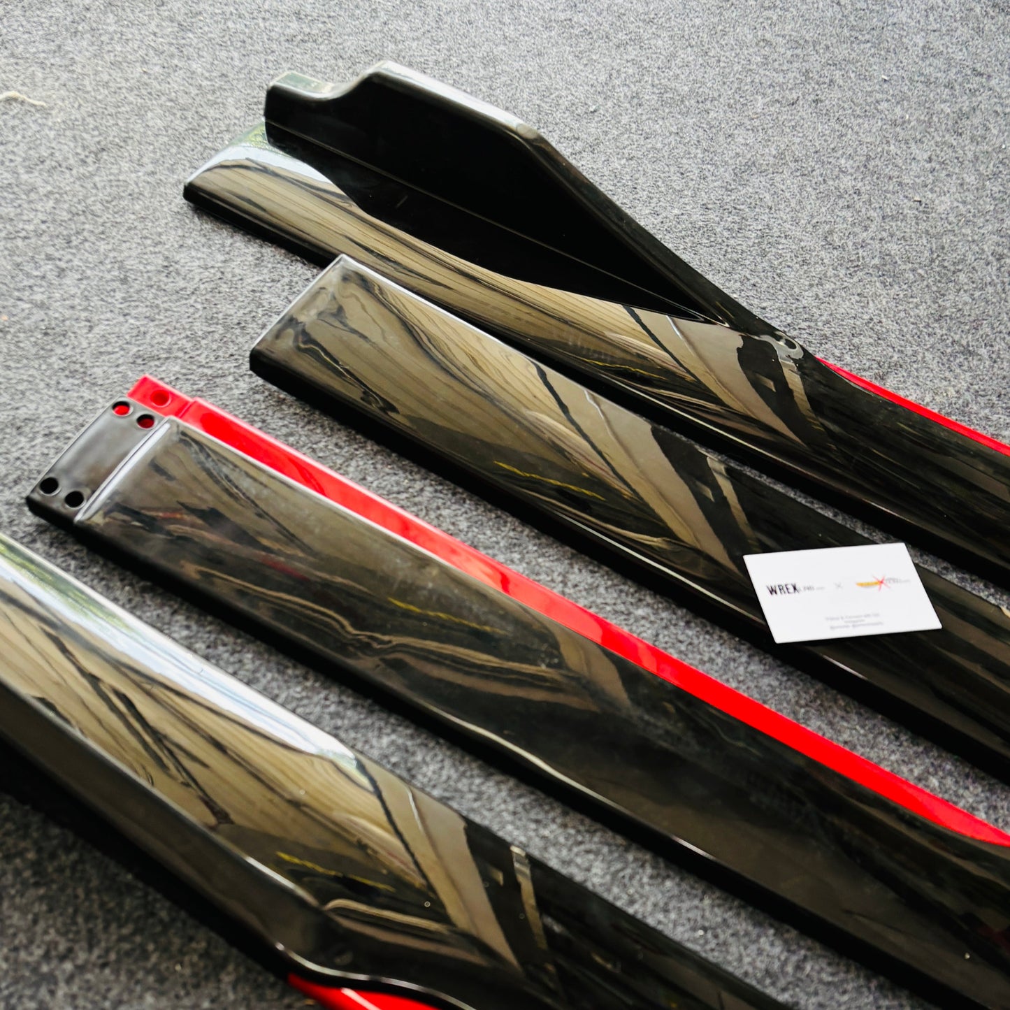 Universal 200cm Gloss Black with Red Accent Side Skirt Extension
